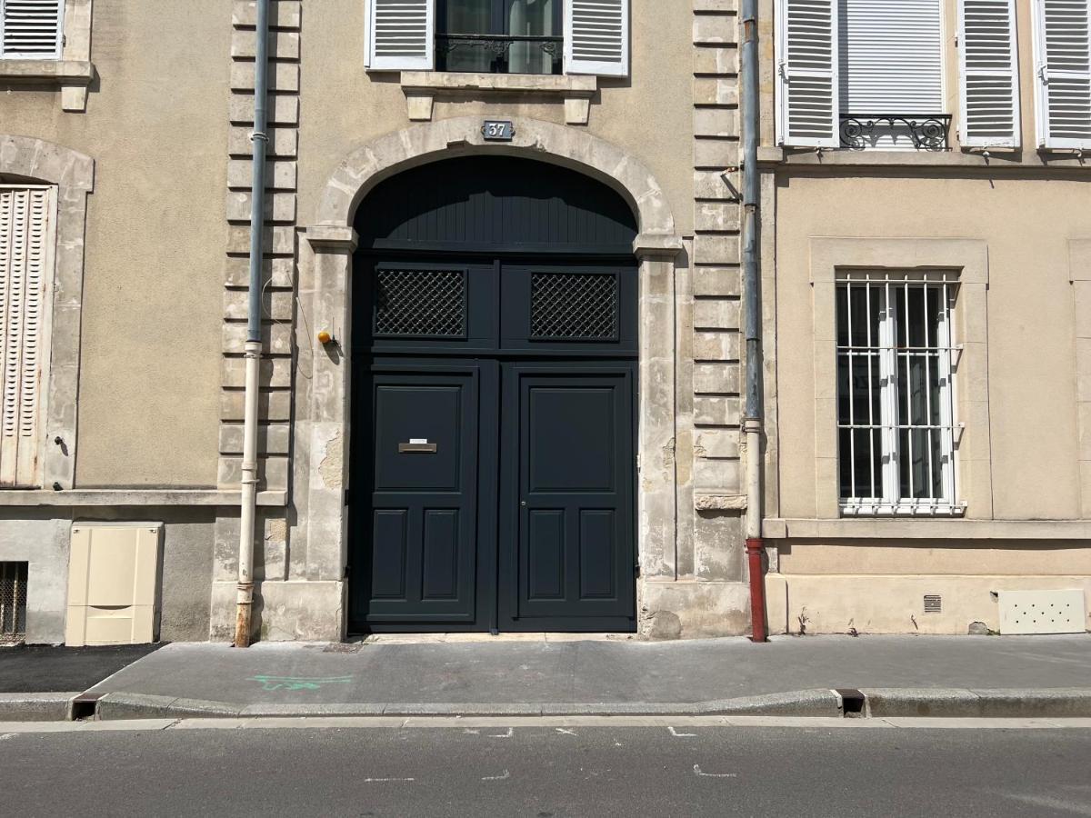 Chic Appartement Type 4 / Parking Prive Reims Dış mekan fotoğraf